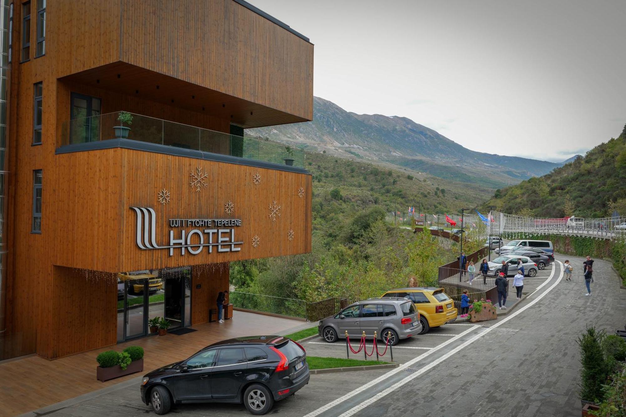 Uji Ftohte Tepelene