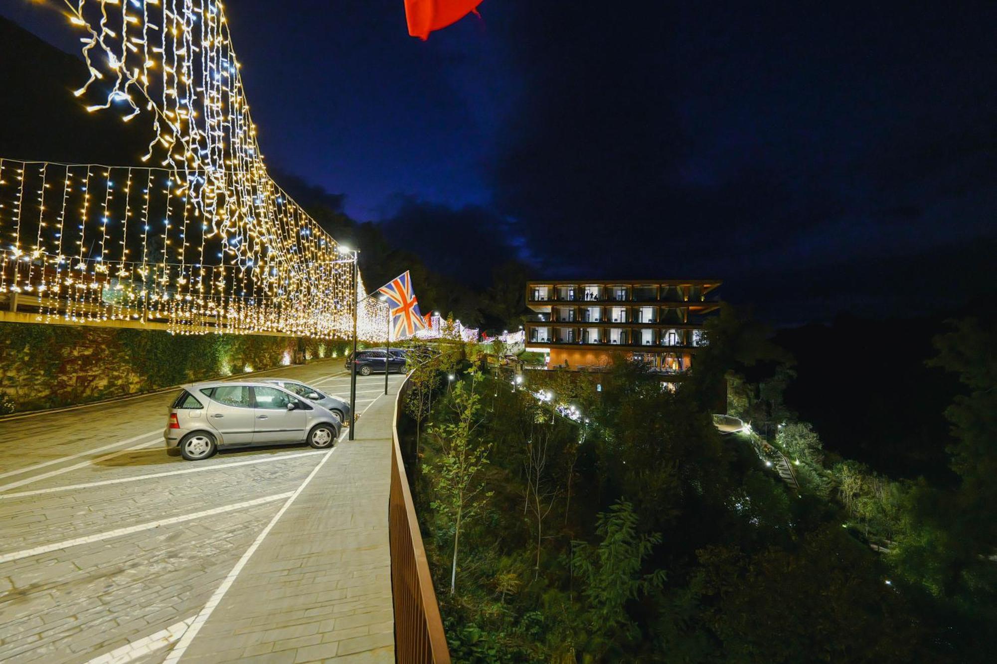 Hotel Uji Ftohte Tepelene
