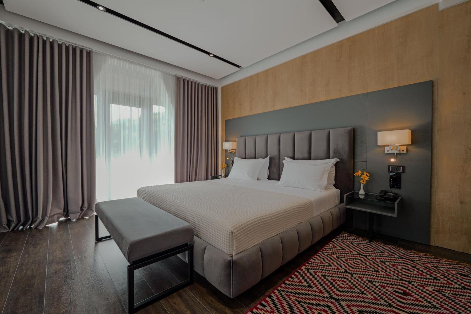 Uji Ftohte Hotel Tepelene